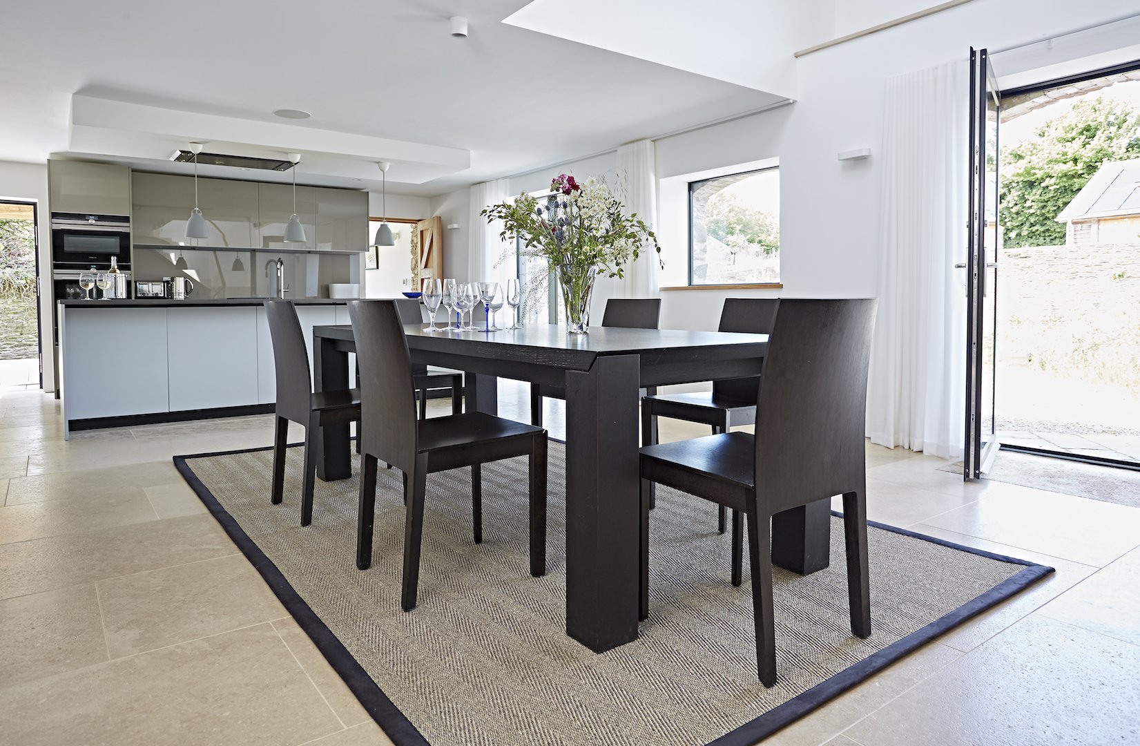 Sisal Havana Mercury With Ebony Black Border